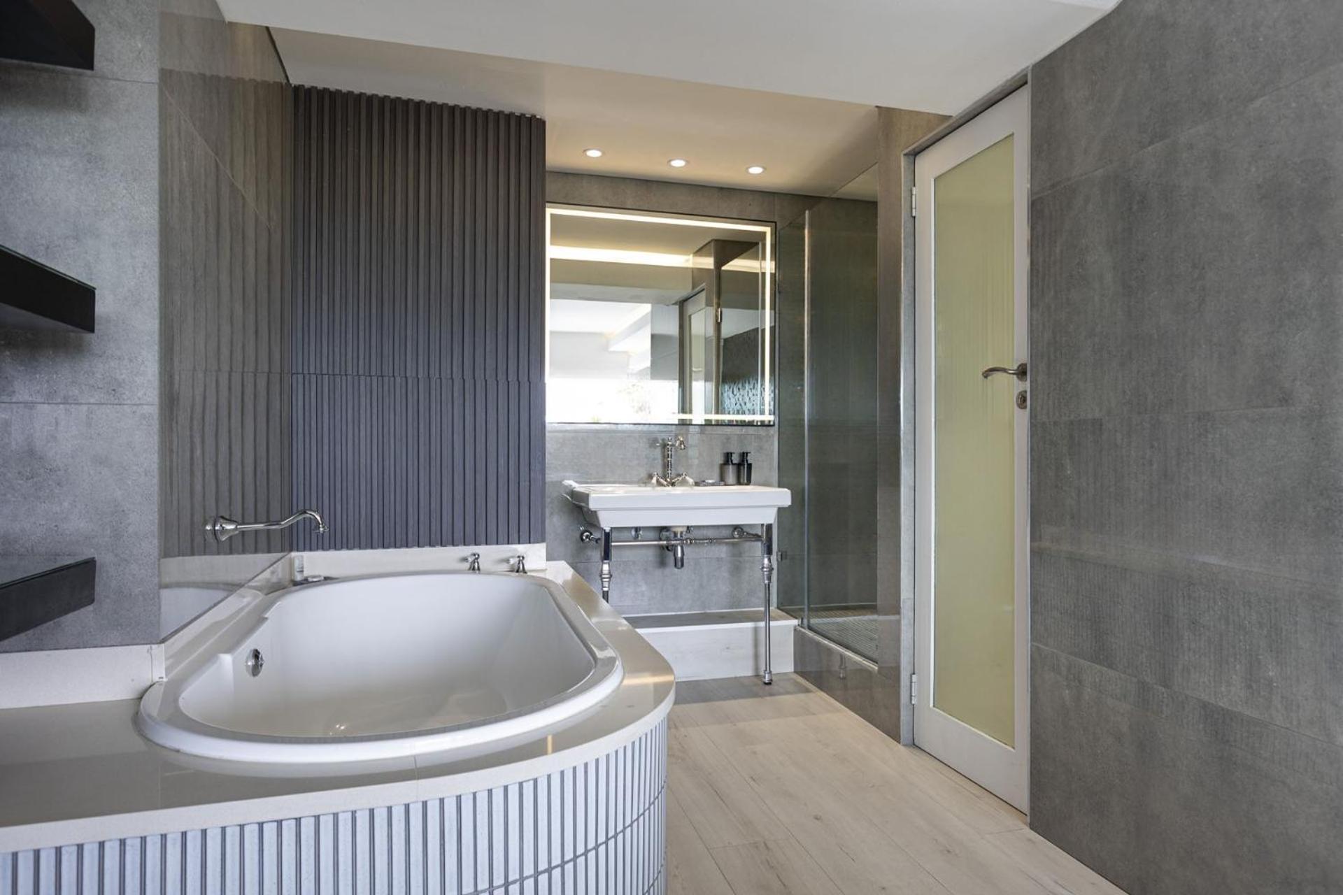 Clifton Yolo Spaces - Clifton Beachfront Executive Apartment ケープタウン エクステリア 写真